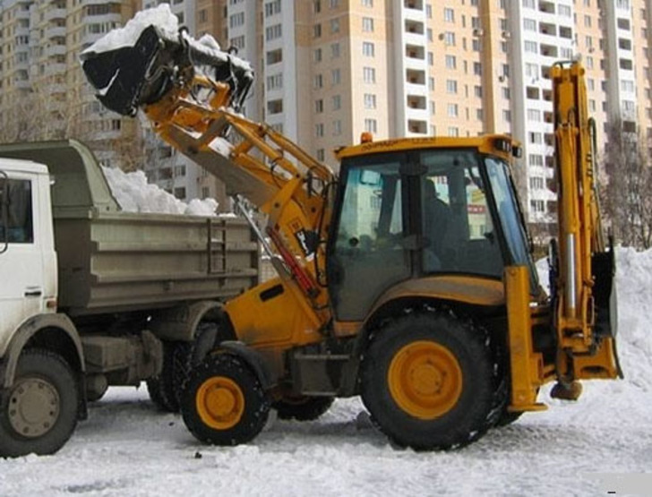 A maximum of equipment will be involved to remove snow