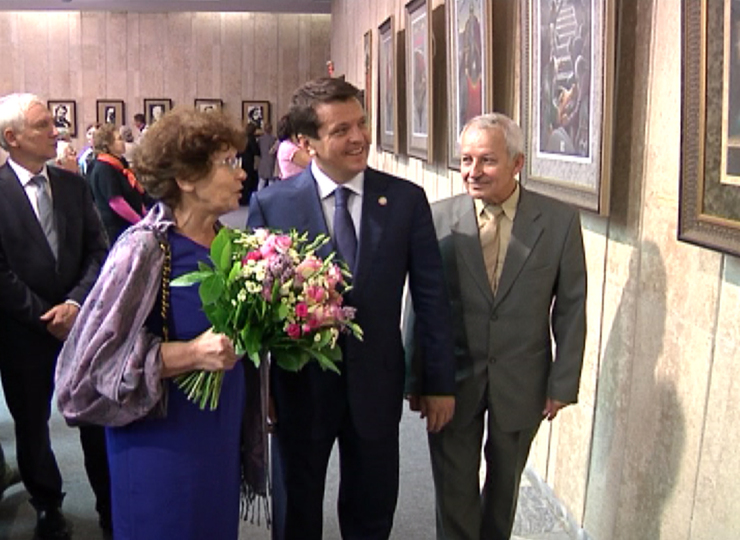 Ilsur Metshin visits exhibition marking 70th anniversary of Konstantin Vasilyev’s birth