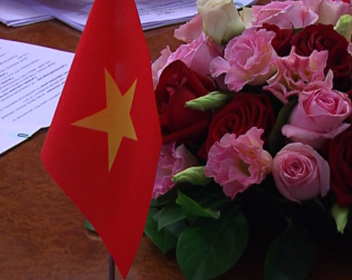 Ilsur Metshin meets with Vietnamese Ambassador to Russia