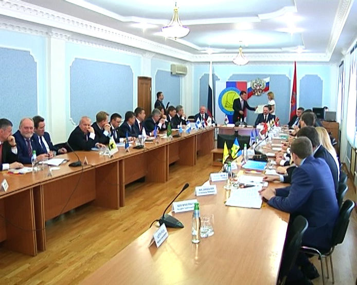 I. Metshin chaired a meeting of the Association of the Volga cities in Orenburg