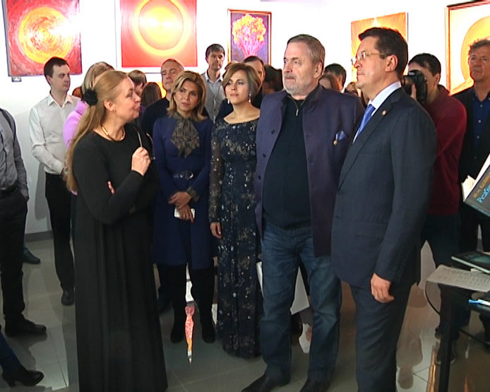 Mayor of Kazan visited the exhibition of Igor Kalinauskas in the new art gallery