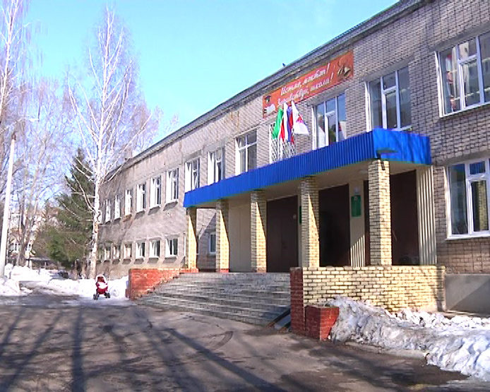 Ilsur Metshin visited the school №127 after overhaul