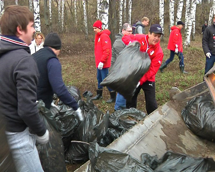 Saturday cleaning was attended by over 50 thousand of Kazan residents