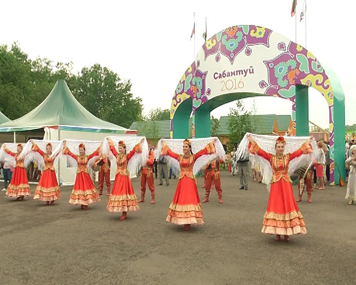 The national holiday Sabantuy 2016 is celebrated in Kazan