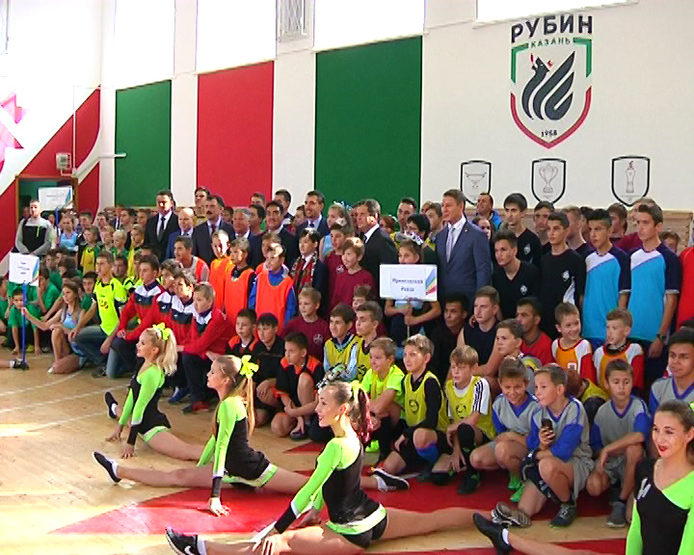 I. Metshin visited the school №4 - the winner of the project "Best Football Class"