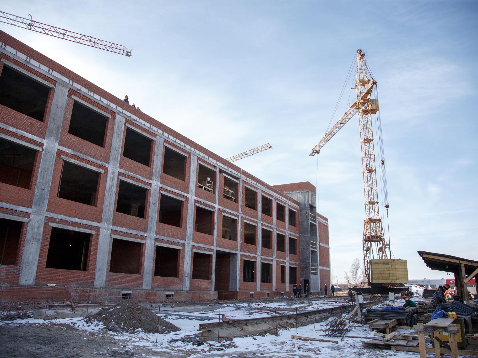 строительство школы казань. строительство школ казань. жк седьмое небо казань. строительство школы. школа на четаева новая казань.