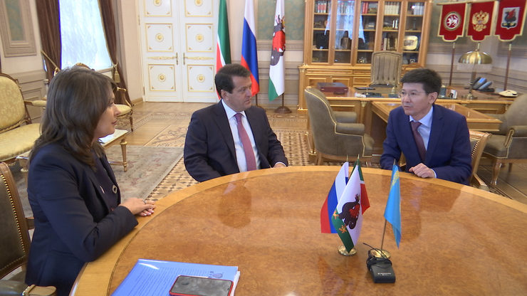 I.Metshin met the Consul General of Kazakhstan in Kazan