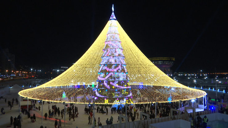 The main New Year Tree opened in Kazan, 26.12.2019