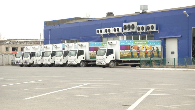 Hot meals are provided to 300 police officers at the police checkpoints