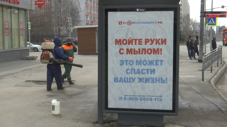 I.Metshin got acquainted with disinfection of entrances and bus shelters