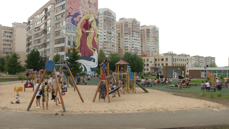 The Mayor of Kazan inspected the improvement of the yard territory at  Azino-1 district