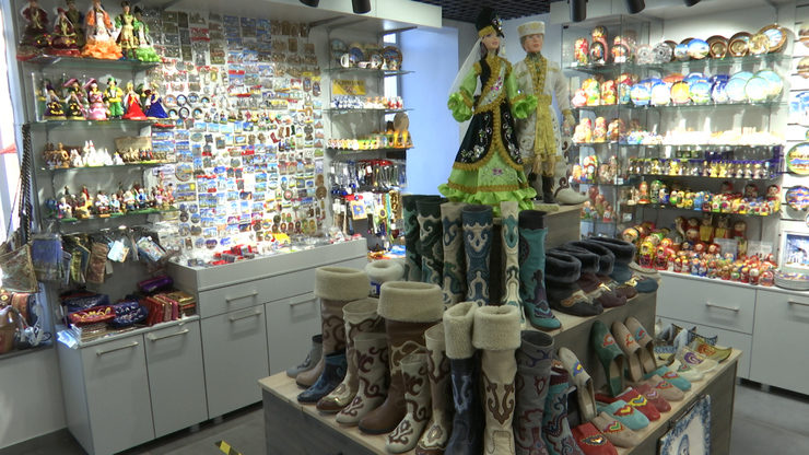 The Mayor of Kazan got acquainted with the work the souvenir shop