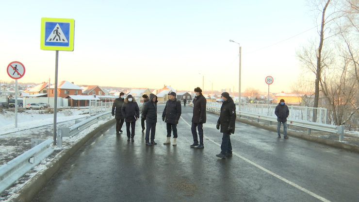 Ilsur Metshin inspected the new ferroconcrete bridge over the Noksa River