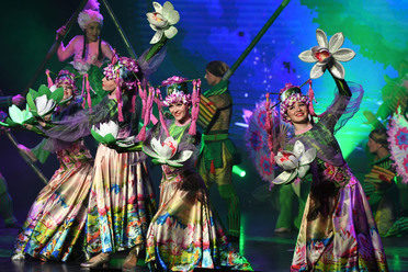 Казан Мэры яңартылган «Чулпан» мәдәни үзәгендә шәһәр филармониясе концертын карады