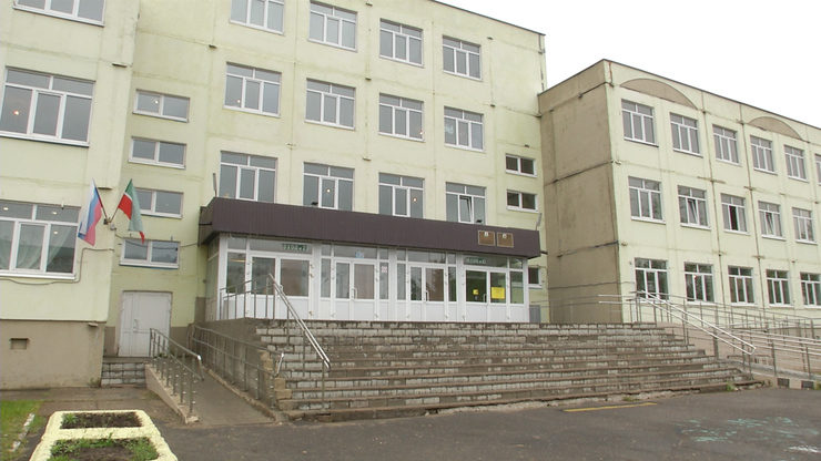 The overhaul has begun at school No. 143 of the Novo-Savinovsky district of Kazan