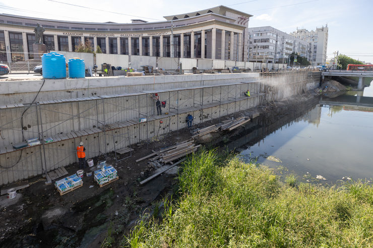 В начале сентября в Казани завершат ремонт подпорной стены на Булаке