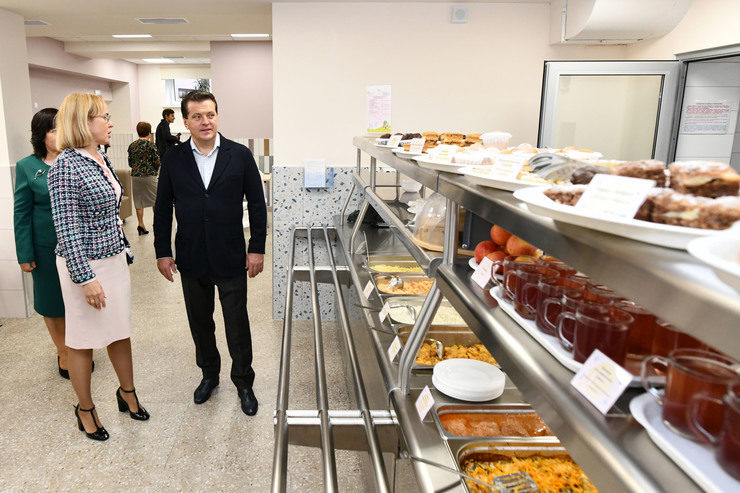 The canteen opens in the format of a school restaurant at gymnasium No.12