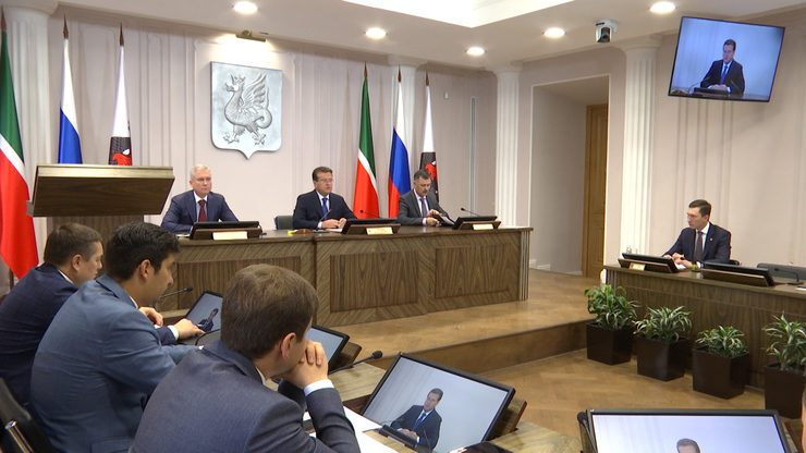 I.Metshin holds a meeting of the city headquarters on mobilization