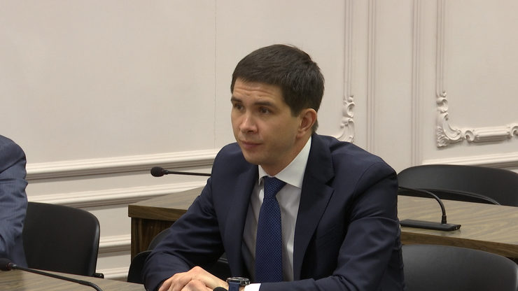 The Mayor of Kazan introduces the new head of the administration of the Vakhitovsky and Privolzhsky districts