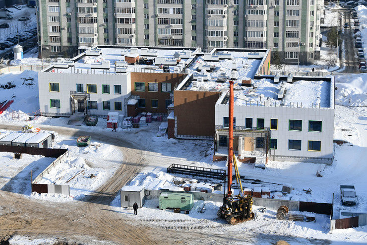 The Mayor of Kazan inspects the construction of a kindergarten in the Novo-Savinovsky district