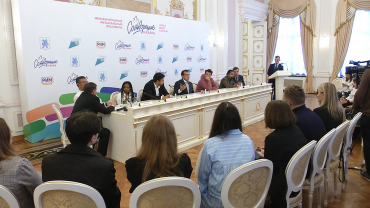 A press conference on the SoTvorenie festival takes place at the Kazan City Hall