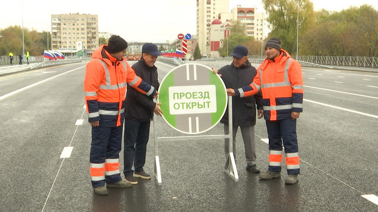 В Казани после реконструкции открыли мост на улице Назарбаева