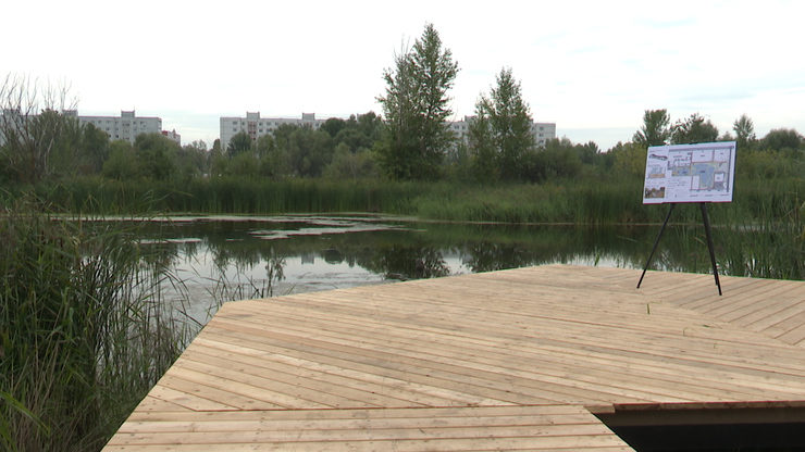 Ilsur Metshin inspects the progress of the improvement works at Bolshoye Chaikovoye Lake