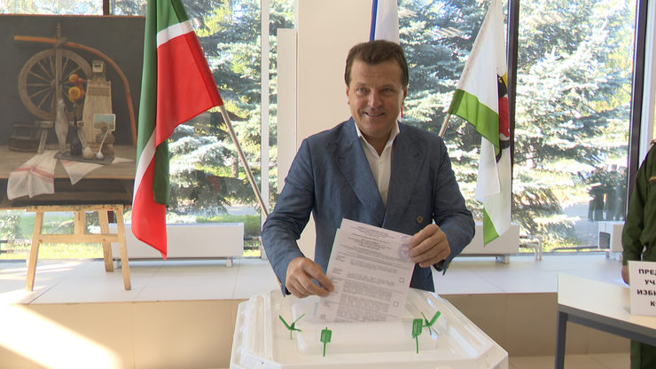 The Mayor of Kazan took part in the elections of deputies of the Tatarstan State Council