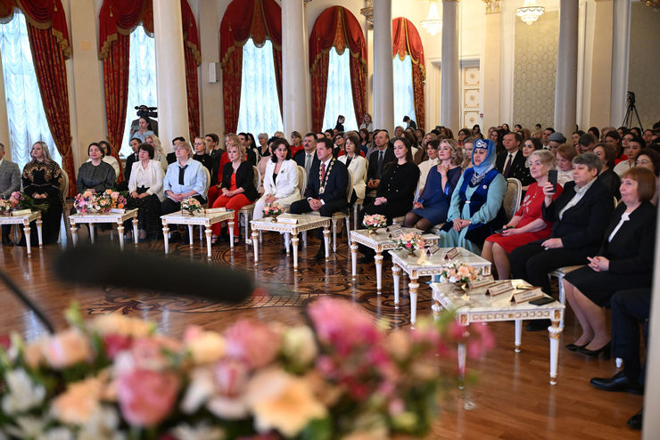 The Mayor of Kazan awards 13 winners of the city's competition «Woman of the Year. Man of the Year: A Woman's View»