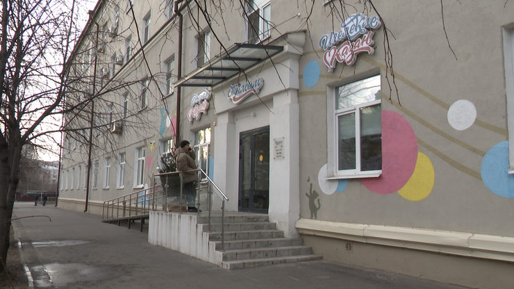 Константин Хабенский и мэр Казани посетили инклюзивный центр «Тылсым»