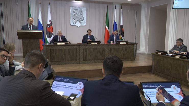 С 1 по 6 января по Казани будет курсировать «Волшебный трамвай Деда Мороза»