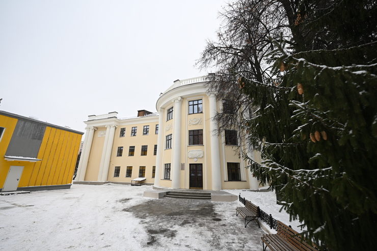 Рустаму Минниханову, Иреку Файзуллину и Ильсуру Метшину представили научный потенциал КГАСУ