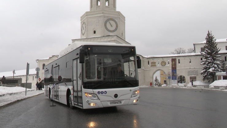 Мэру Казани презентовали автобус марки Лотос Неон