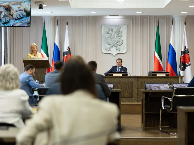Мэру Казани презентовали 13 архитектурных проектов, запланированных к строительству в историческом центре Казани
